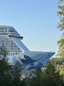 NCL Escape on the Mississippi heading into New Orleans